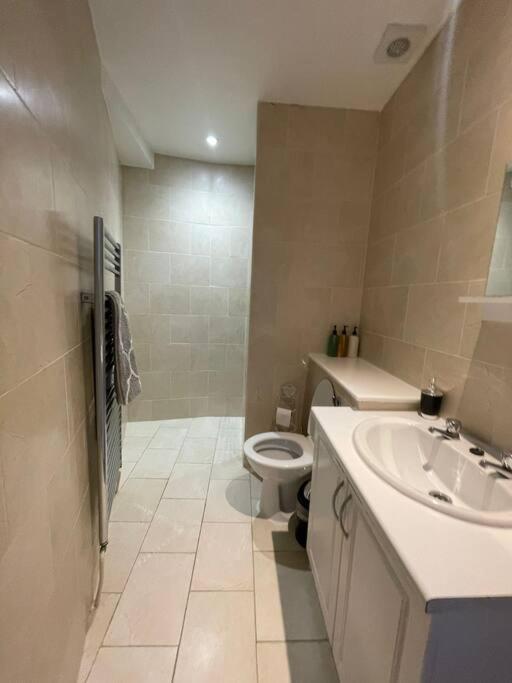 2 Bed Flat Outside Liverpool Street Station! Apartamento